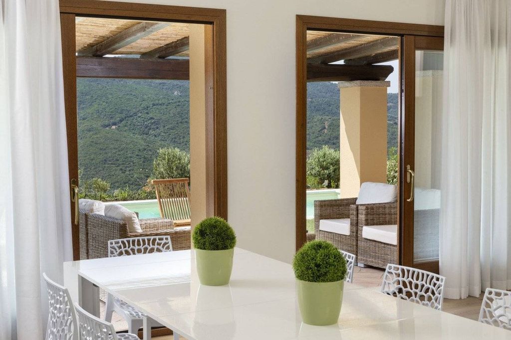 Luxury House for sale in Olbia, 870 000 €, Photo 6