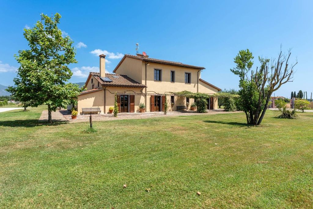 Luxury House for sale in Cascina, 950 000 €, Photo 2