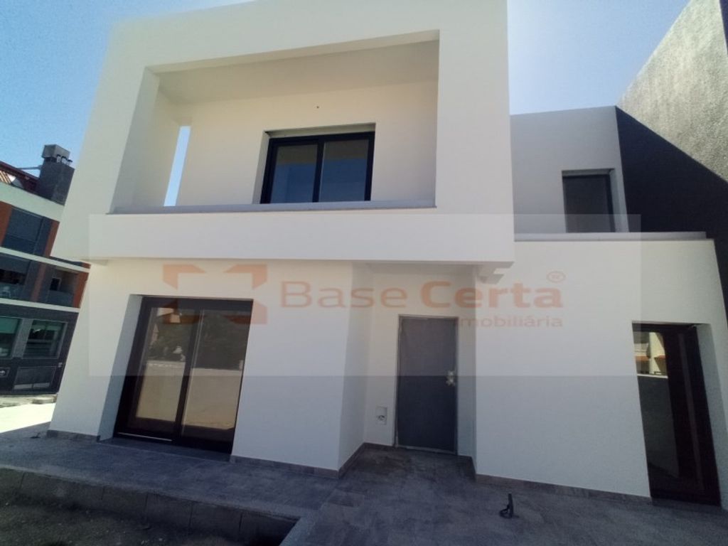 Luxury House for sale in Seixal, 765 000 €, Photo 2