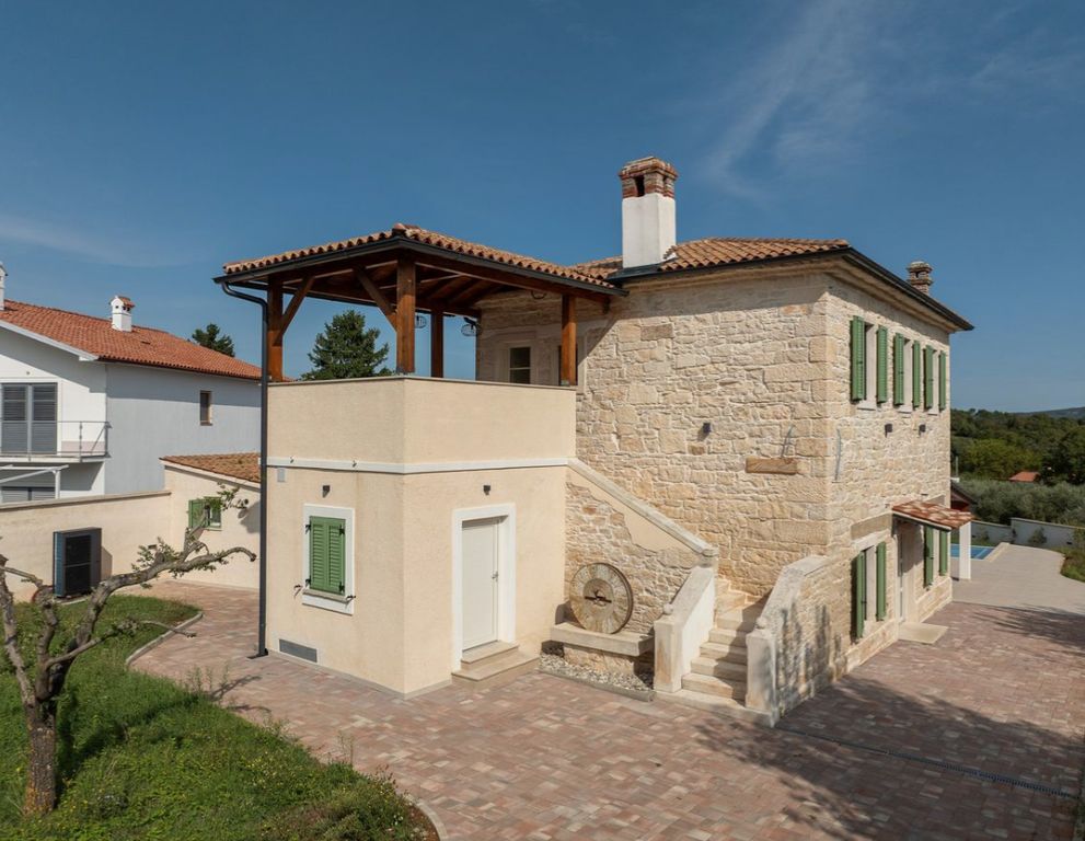 Maison de luxe à vendre à Barban, 1 290 000 €, Photo 3
