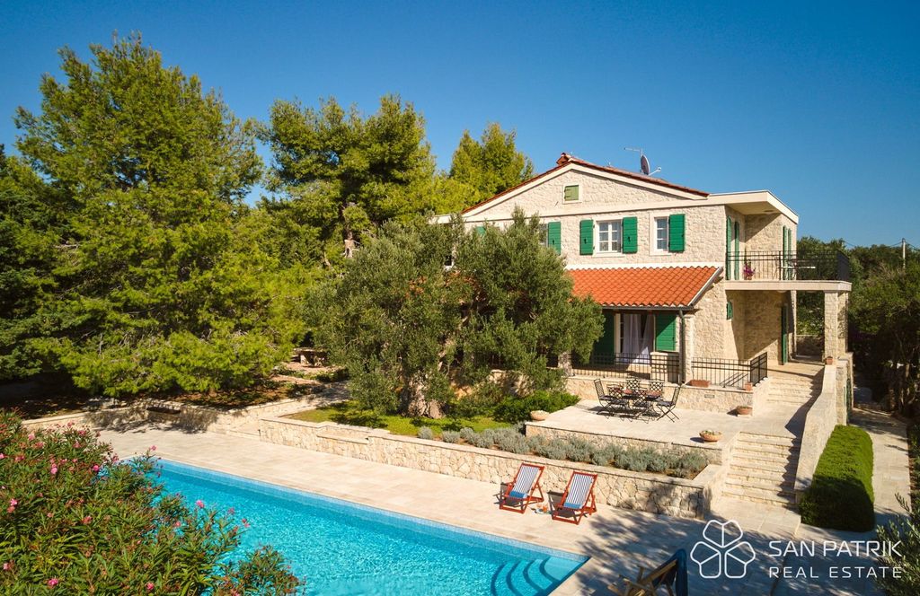 Maison de luxe à vendre à Novalja, 1 750 000 €, Photo 1