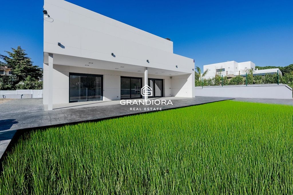 Maison de luxe à vendre à Vallromanes, 1 450 000 €, Photo 3