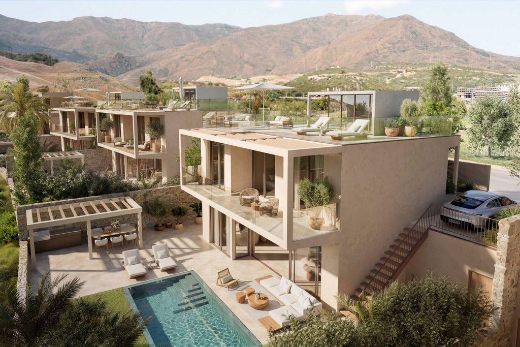 Luxury House for sale in Marbella, 1 520 000 €, Photo 2