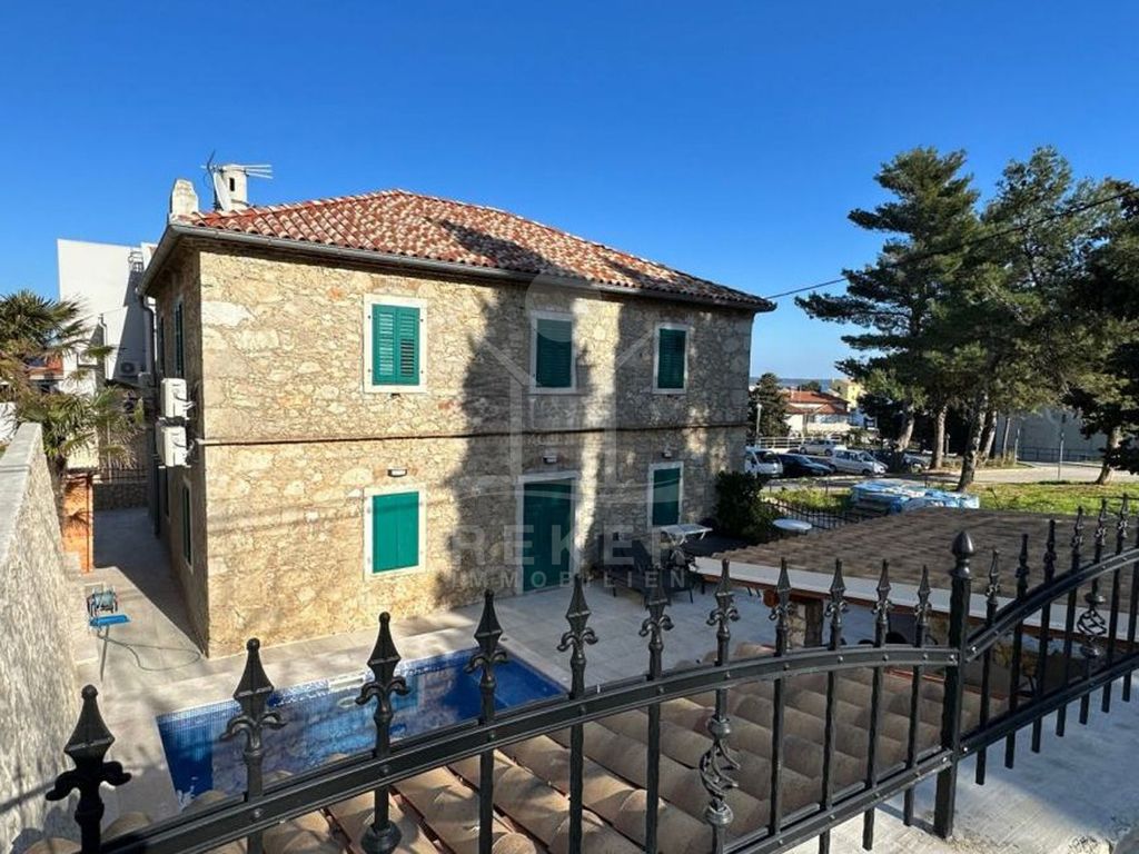 Maison de luxe à vendre à Nerezine, 1 100 000 €, Photo 3