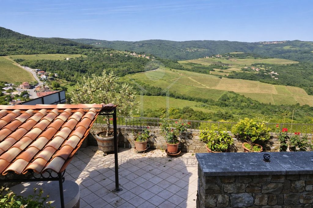 Maison de luxe à vendre à Motovun, 450 000 €, Photo 6