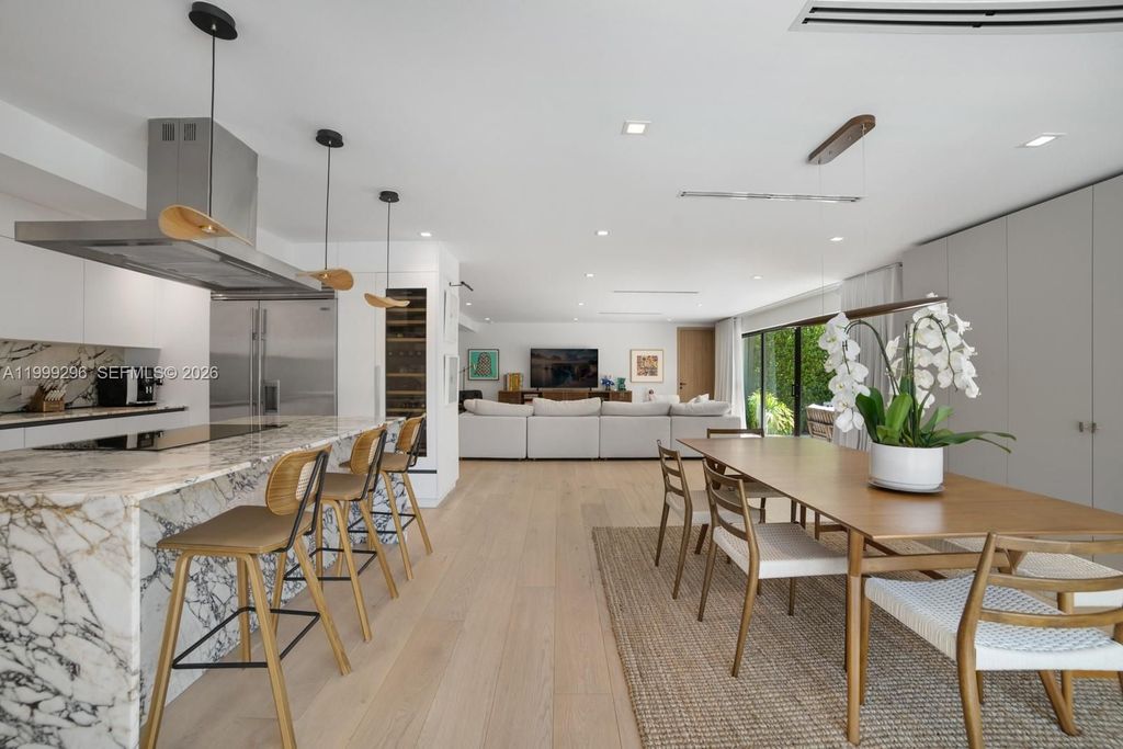 Luxury House for sale in Miami, 3 633 602 €, Photo 1