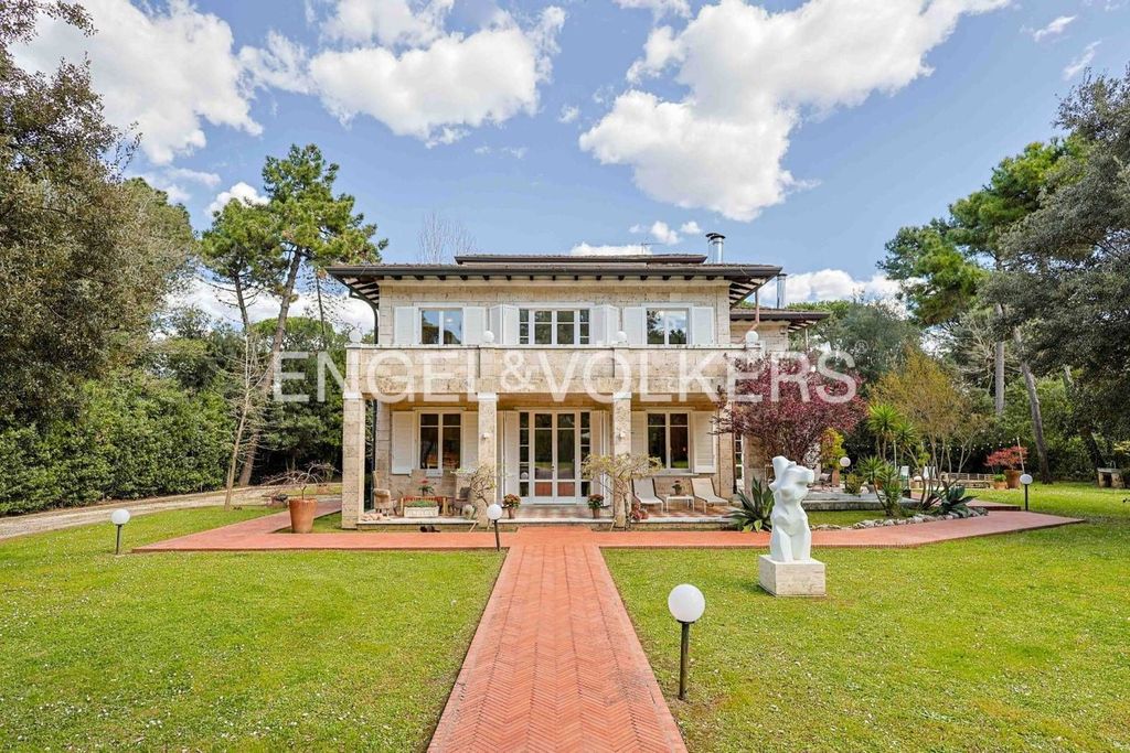 Luxury House for sale in Massa, 3 200 000 €, Photo 1