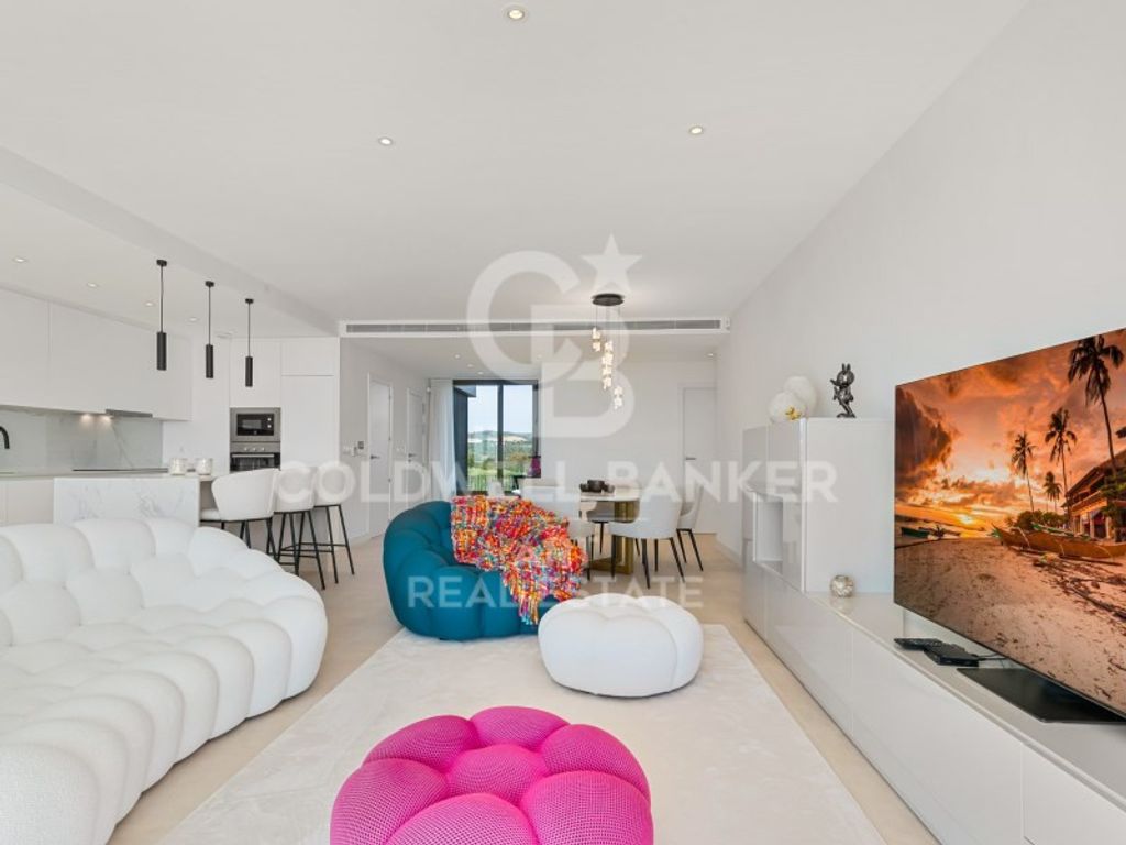 Luxury Apartment for sale in Casares, 699 000 €, Photo 3