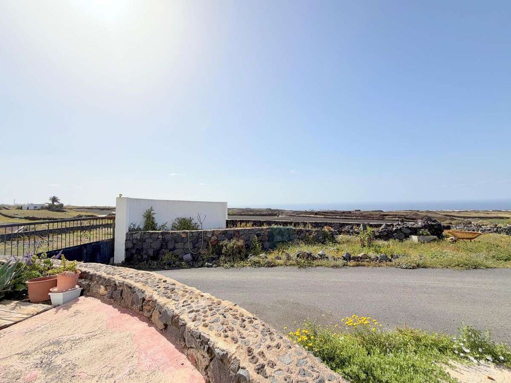 Maison de luxe à vendre à Tías, 1 100 000 €, Photo 1