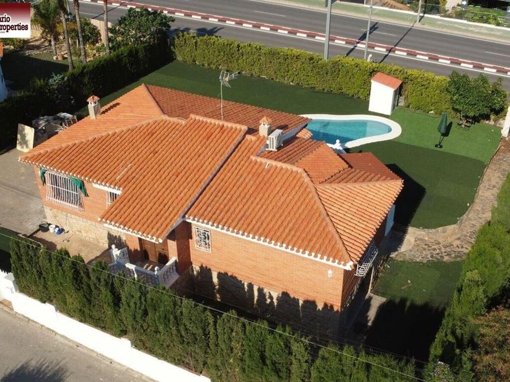 Maison de luxe à vendre à La Nucia, 630 000 €, Photo 1