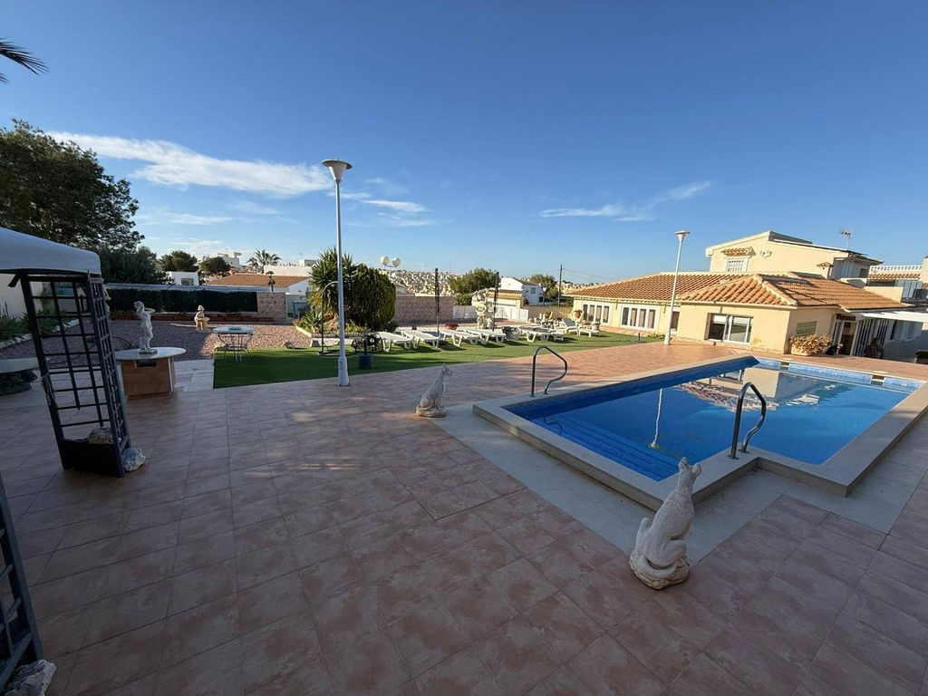 Maison de luxe à vendre à Playas de Orihuela, 795 000 €, Photo 1