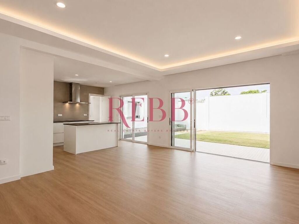 Luxury House for sale in Seixal, 640 000 €, Photo 1
