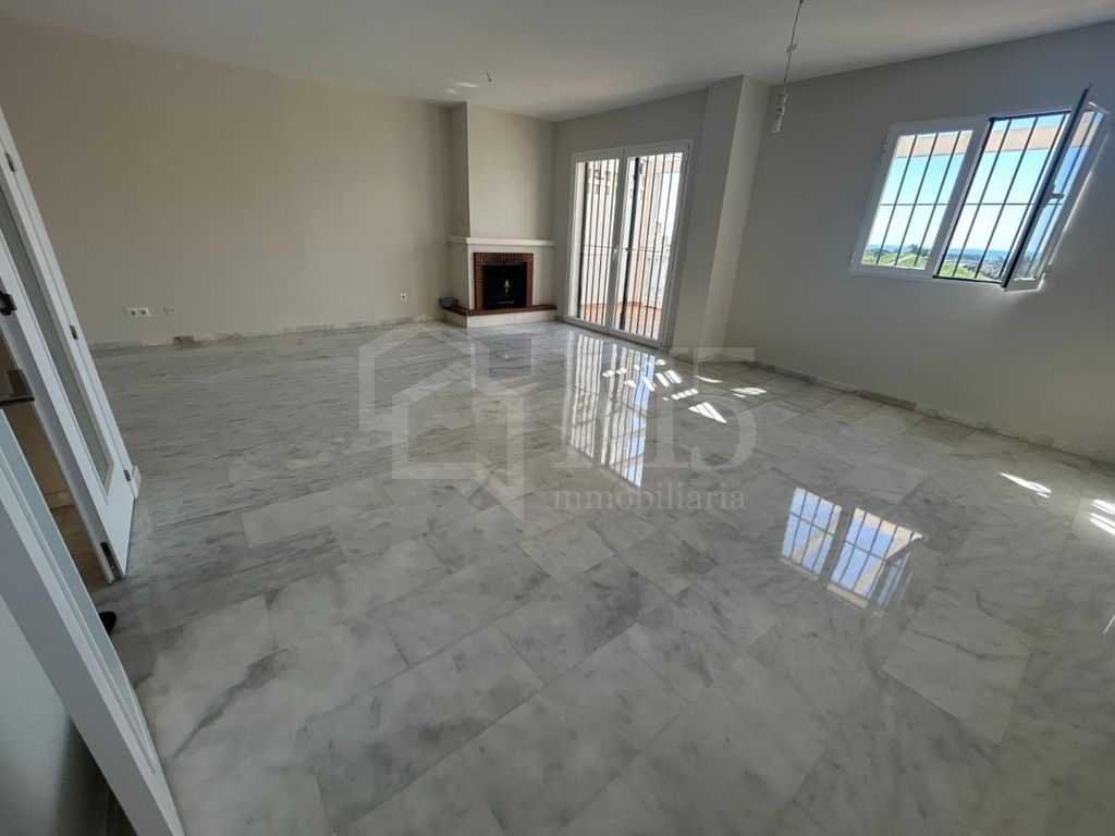 Luxury House for sale in Torre Del Mar, 549 900 €, Photo 4