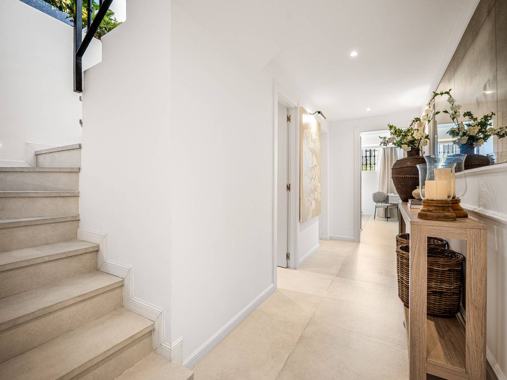 Maison de luxe à vendre à Marbella, 895 000 €, Photo 7
