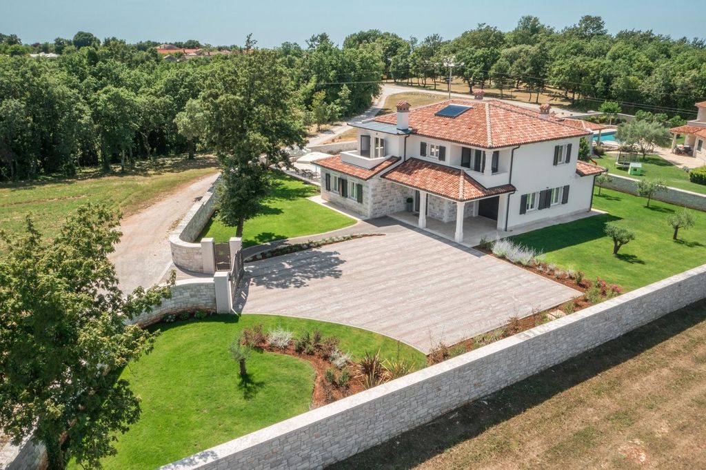 Luxury House for sale in Tinjan, 1 600 000 €, Photo 3