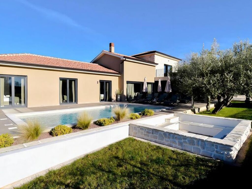 Maison de luxe à vendre à Porec, 1 295 000 €, Photo 2