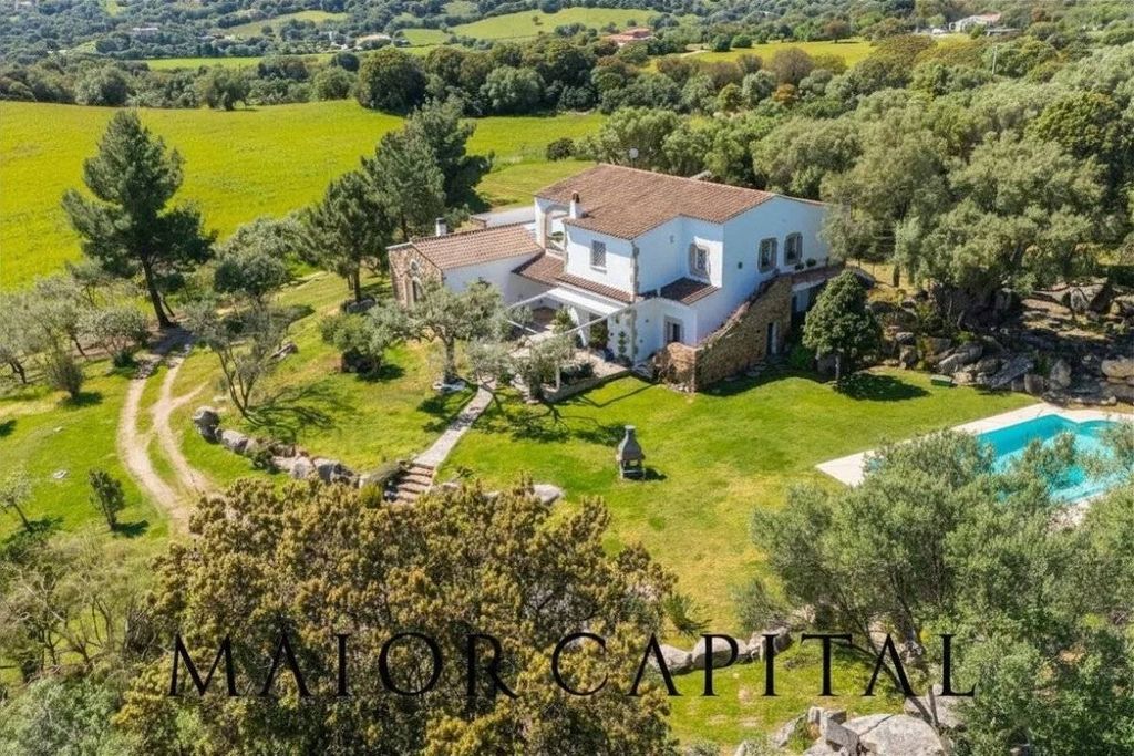 Maison de luxe à vendre à Olbia, 1 750 000 €, Photo 1