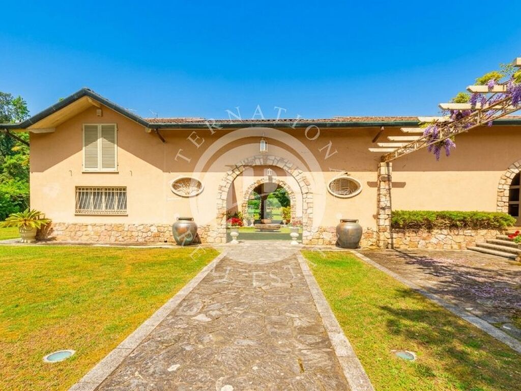 Luxury House for sale in Massa, 4 500 000 €, Photo 2