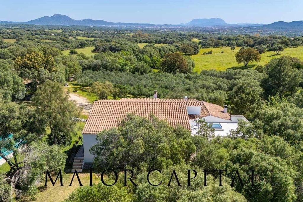 Maison de luxe à vendre à Olbia, 1 750 000 €, Photo 3