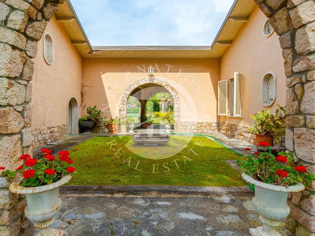 Luxury House for sale in Massa, 4 500 000 €, Photo 4