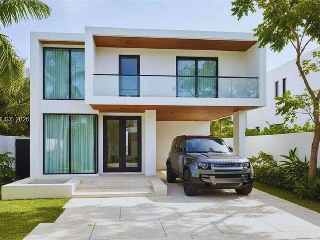 Luxury House for sale in Miami, 1 154 203 €, Photo 1