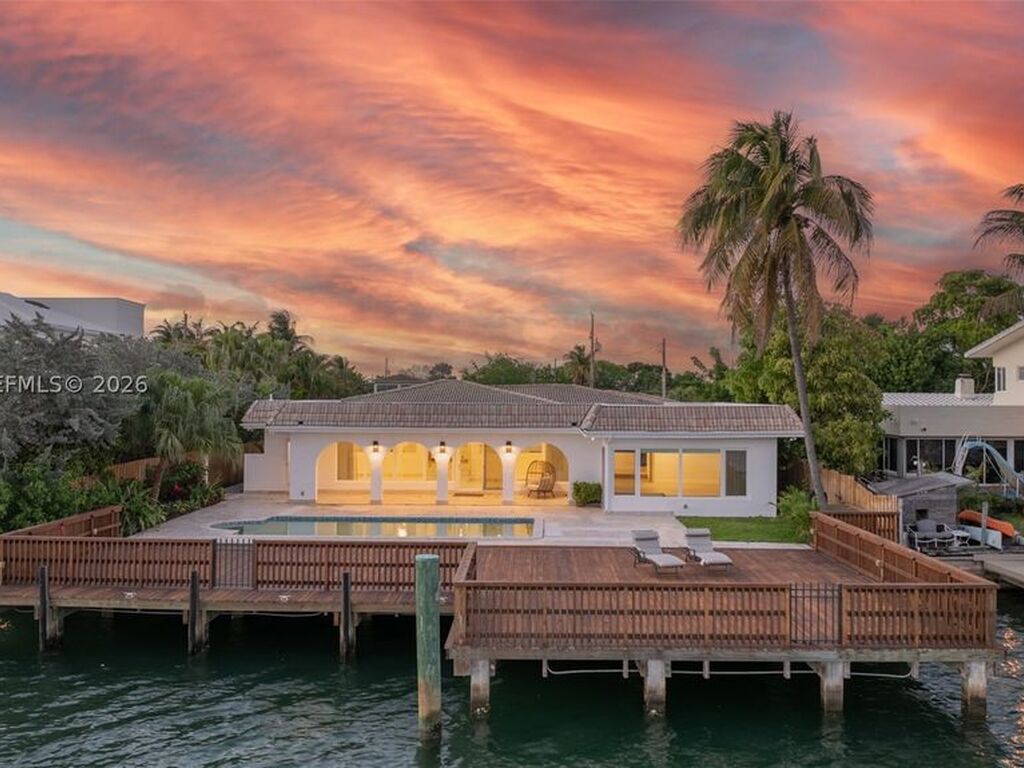 Maison de luxe à vendre à Miami Beach, 7 134 777 €, Photo 1