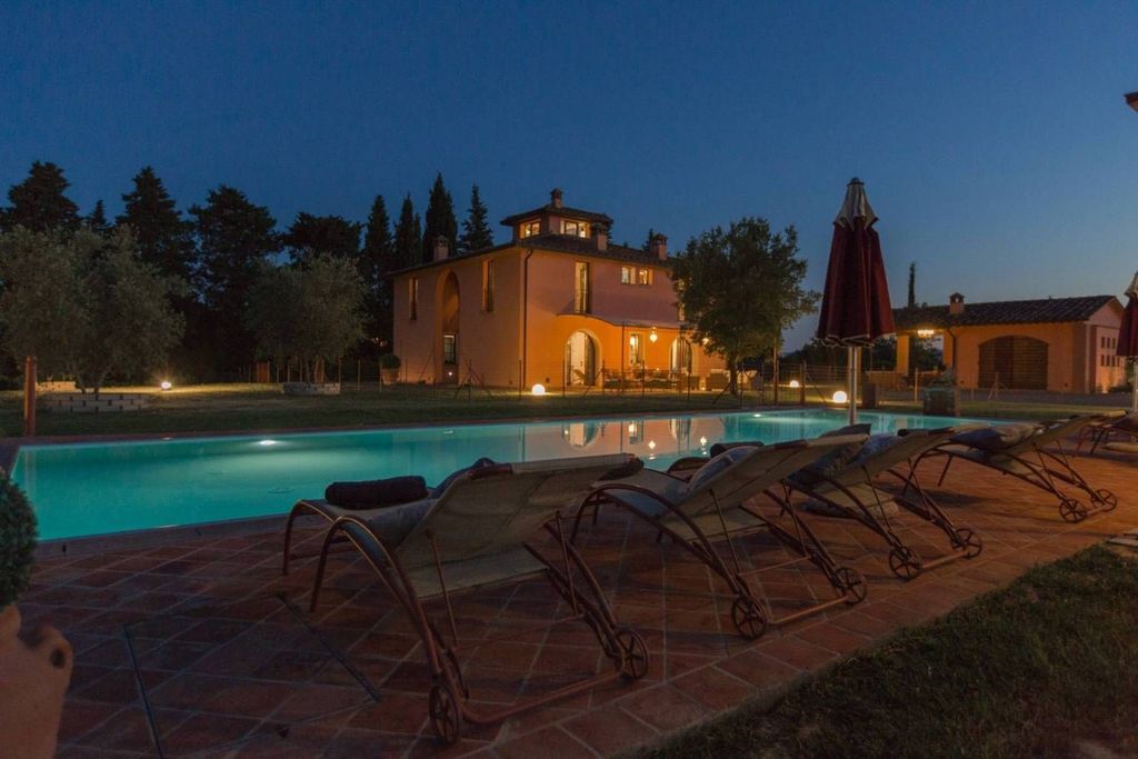 Luxury House for sale in Peccioli, 1 690 000 €, Photo 1