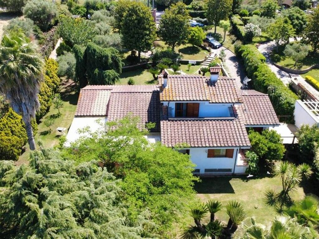 Luxury House for sale in Sacrofano, 790 000 €, Photo 1