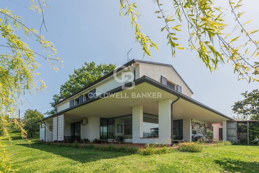 Luxury House for sale in San Clemente, 780 000 €, Photo 1