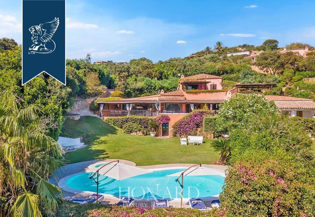 Luxury House for sale in Arzachena, 3 900 000 €, Photo 1