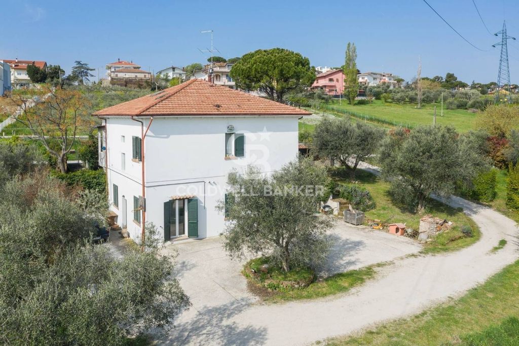 Maison de luxe à vendre à Misano Adriatico, 530 000 €, Photo 3