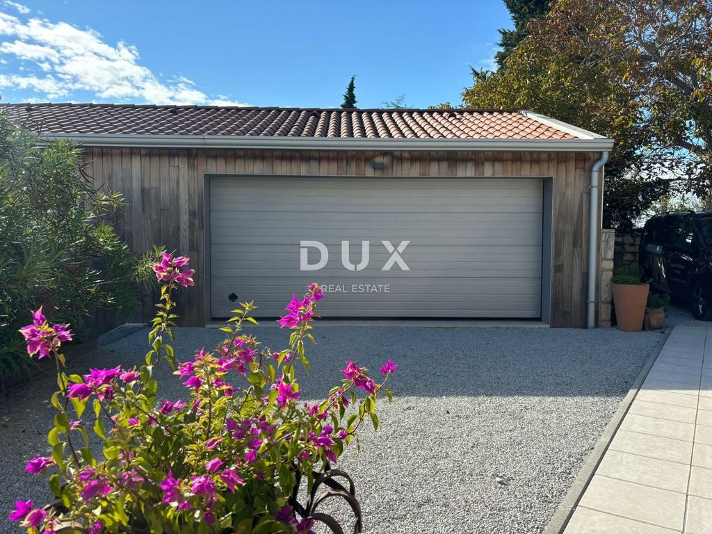 Maison de luxe à vendre à Porec, 999 000 €, Photo 7
