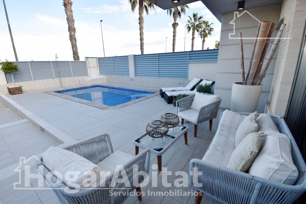 Maison de luxe à vendre à Burriana, 450 000 €, Photo 1