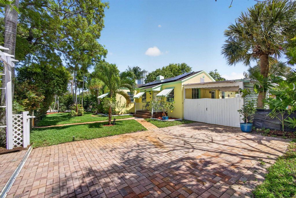 Maison de luxe à vendre à West Palm Beach, 862 041 €, Photo 1