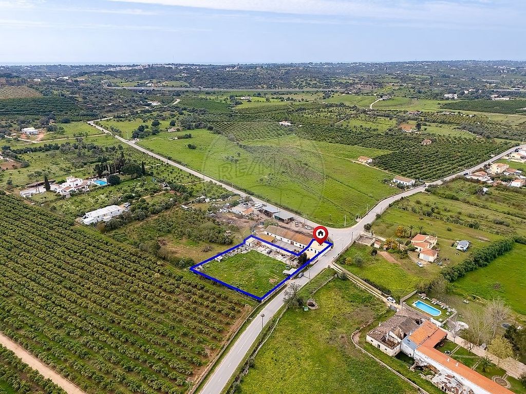 Maison de luxe à vendre à Porches, 415 000 €, Photo 2