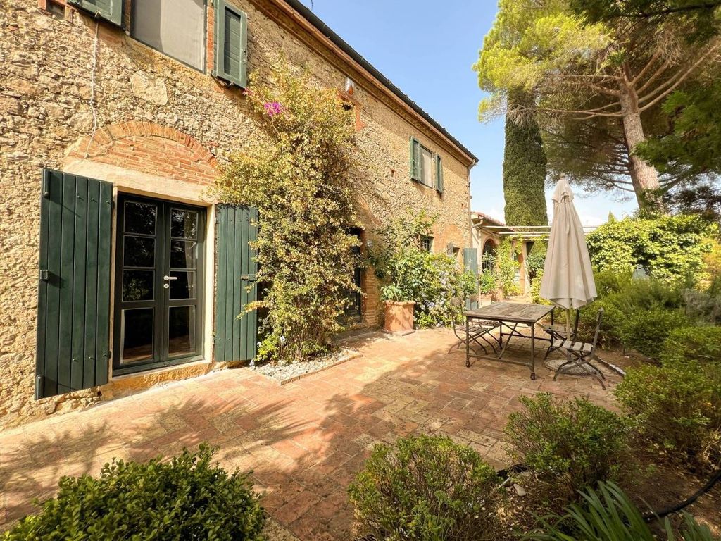 Luxury House for sale in Montescudaio, 1 300 000 €, Photo 1