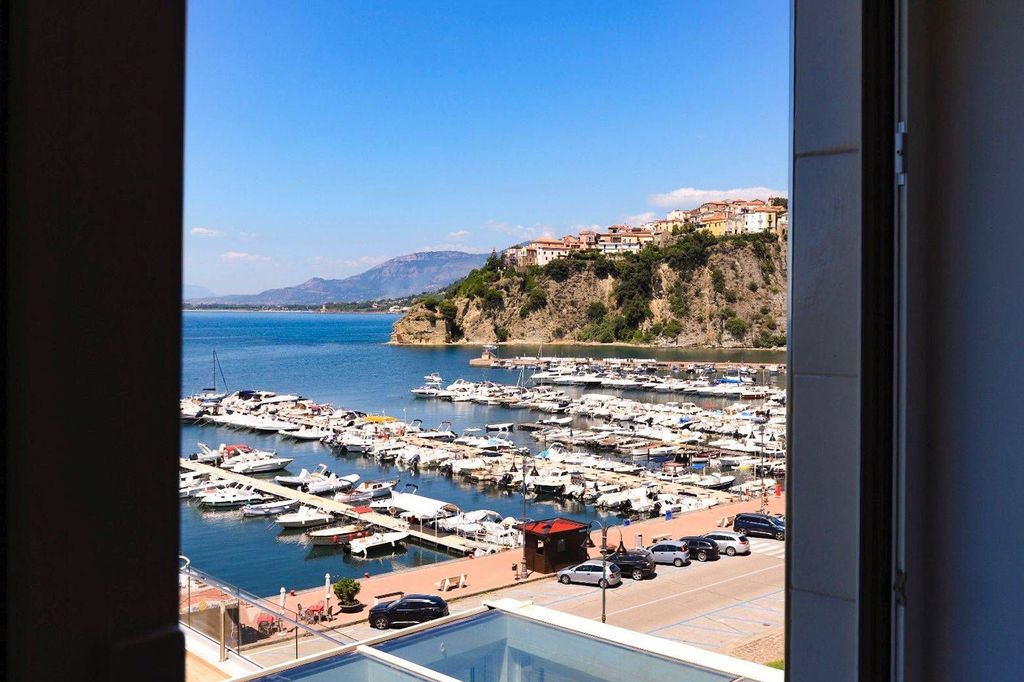 Maison de luxe à vendre à Agropoli, 890 000 €, Photo 3