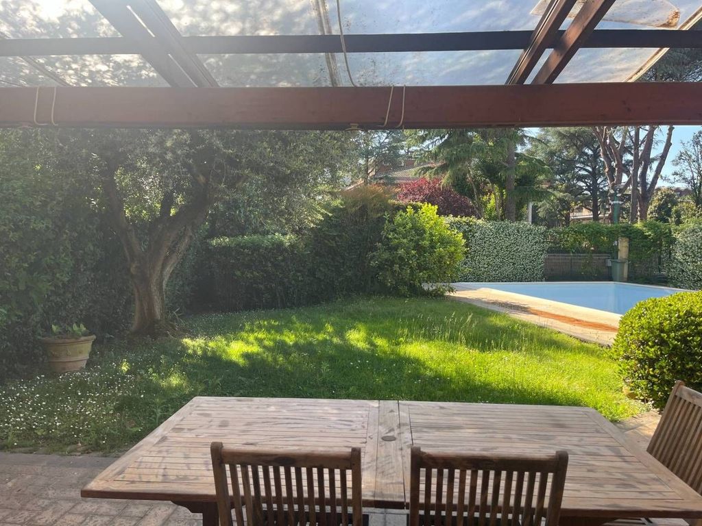 Maison de luxe à vendre à Rome, 585 000 €, Photo 6
