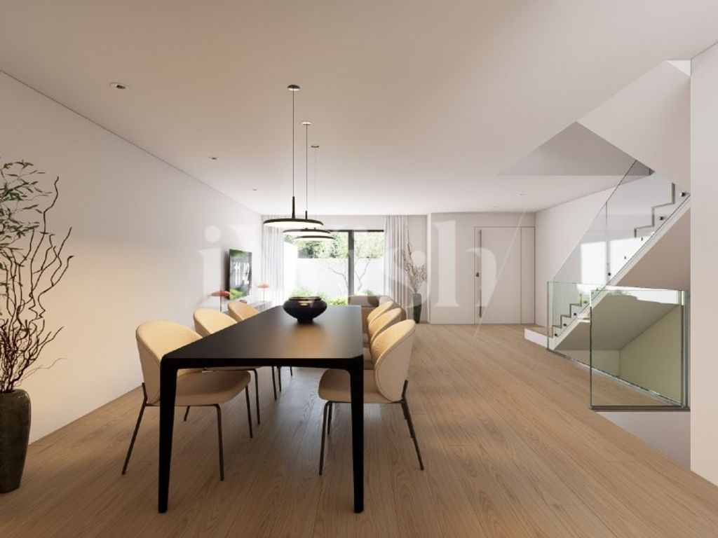 Luxury House for sale in Gondomar, 590 000 €, Photo 2
