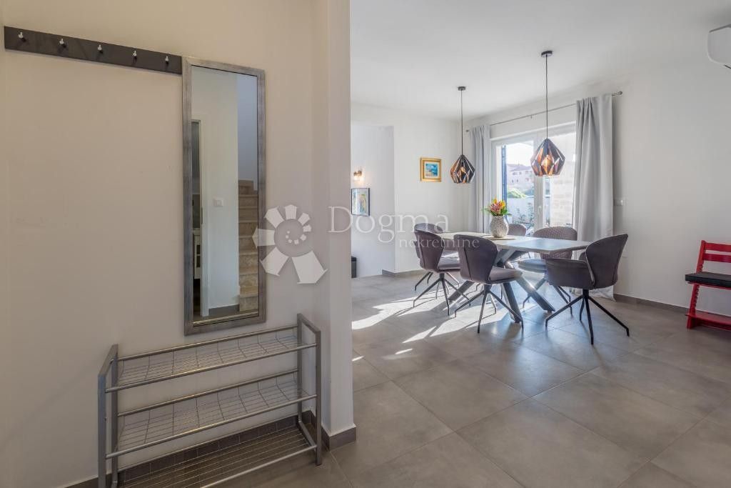 Maison de luxe à vendre à Porec, 730 000 €, Photo 6
