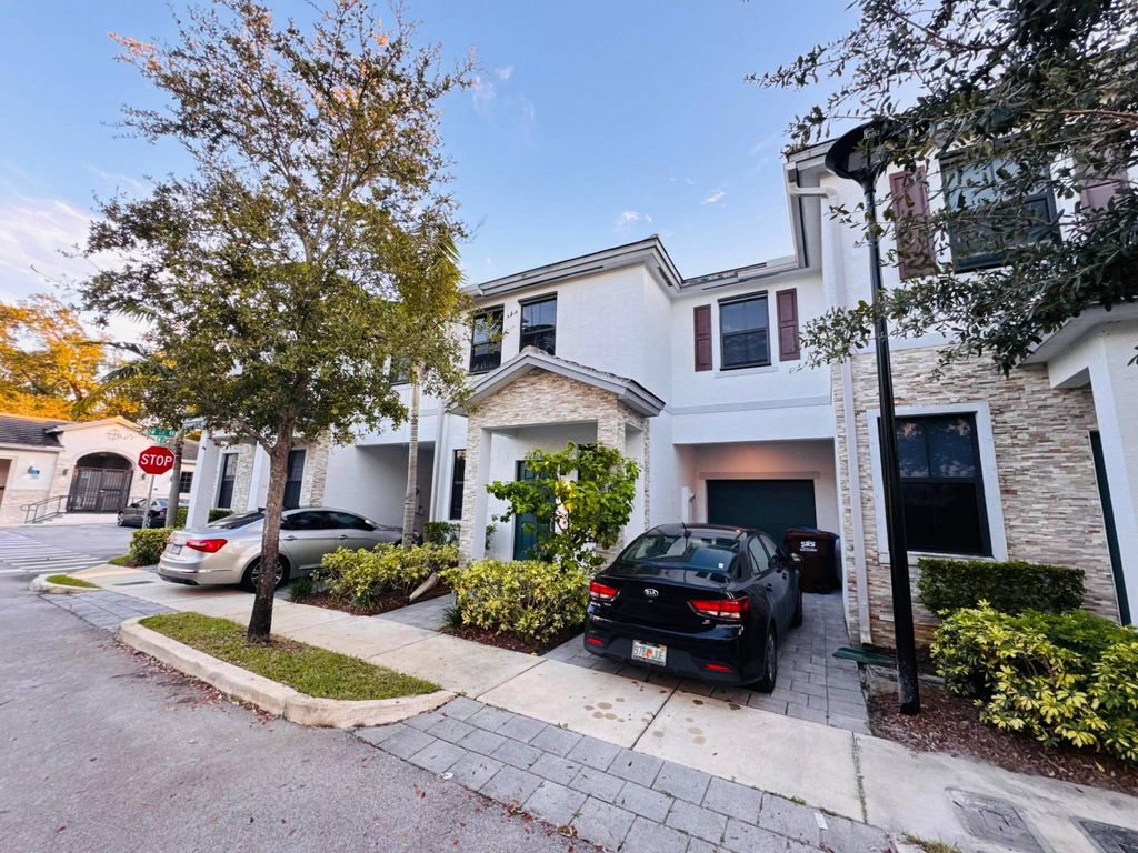 Maison de luxe à vendre à Fort Lauderdale, 413 001 €, Photo 1