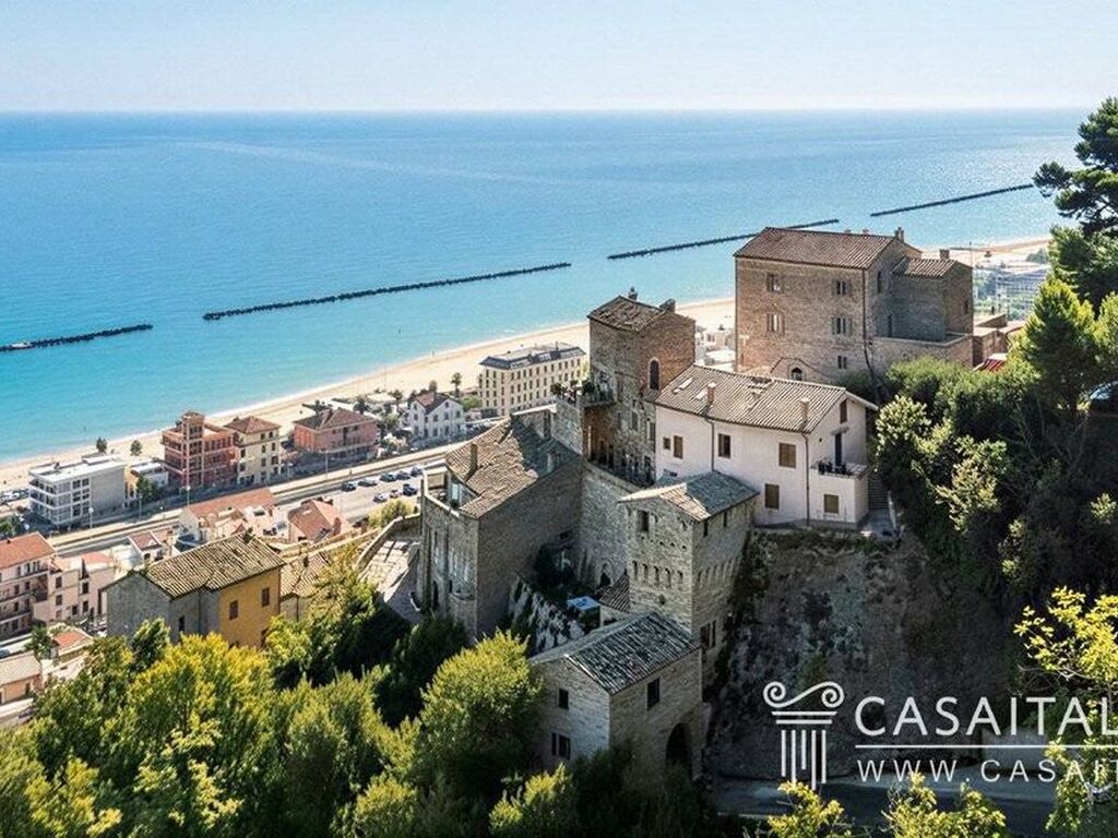 Maison de luxe à vendre à Grottammare, 1 540 000 €, Photo 1