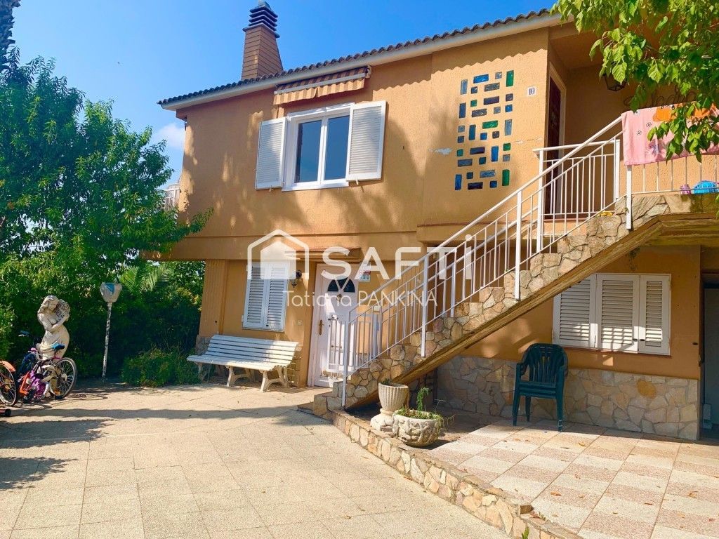 Maison de luxe à vendre à Lloret de Mar, 700 000 €, Photo 1