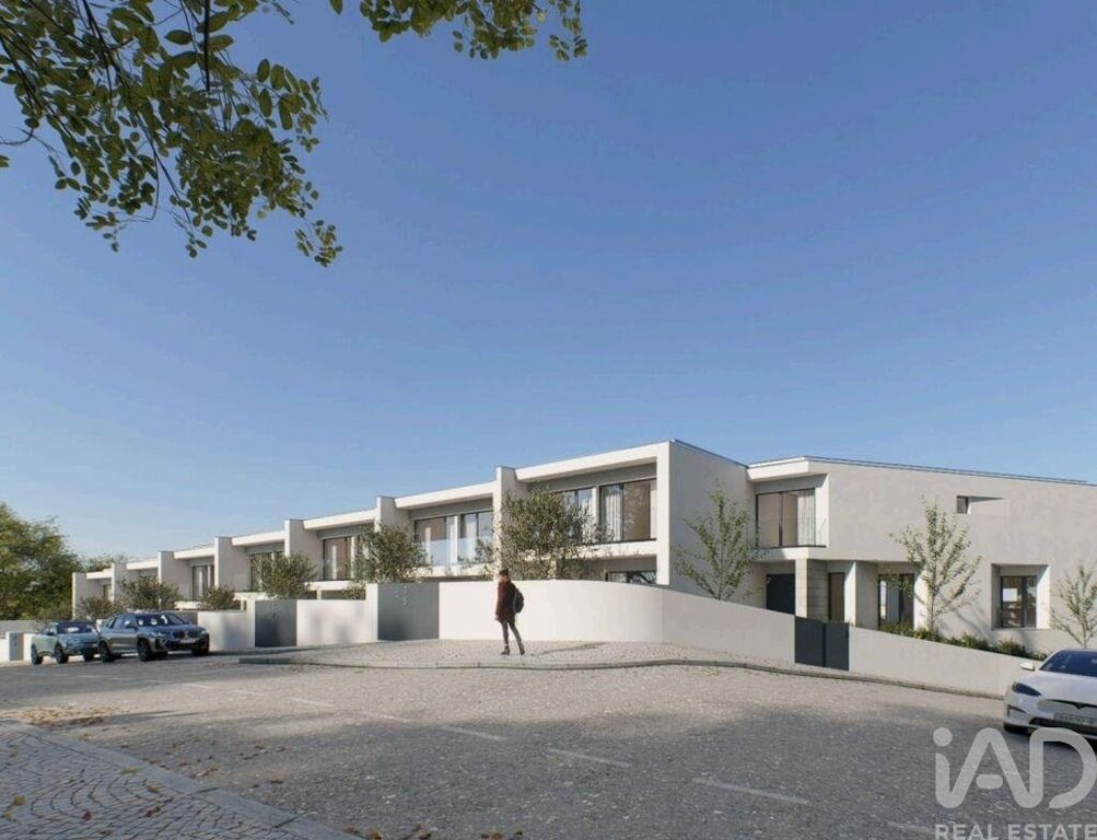 Luxury House for sale in Gondomar, 590 000 €, Photo 2
