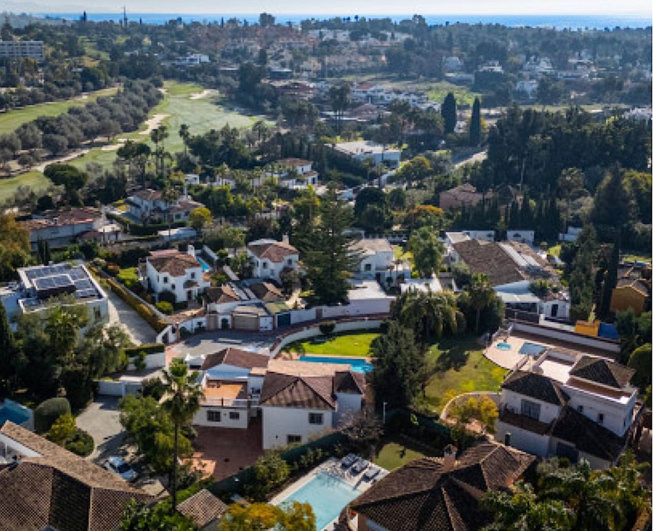 Luxury House for sale in Marbella, 2 499 000 €, Photo 2