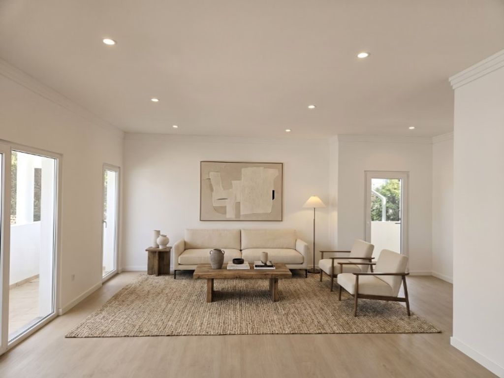 Luxury House for sale in Seixal, 580 000 €, Photo 3