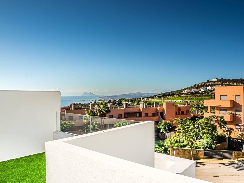 Luxury House for sale in Manilva, 562 750 €, Photo 5