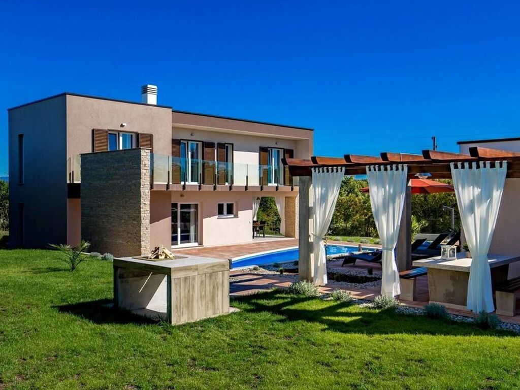 Maison de luxe à vendre à Rabac, 757 000 €, Photo 1