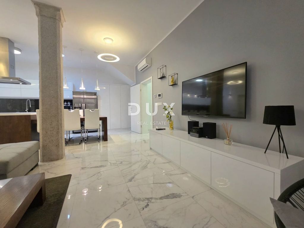 Luxury Apartment for sale in Porec, 530 000 €, Photo 4