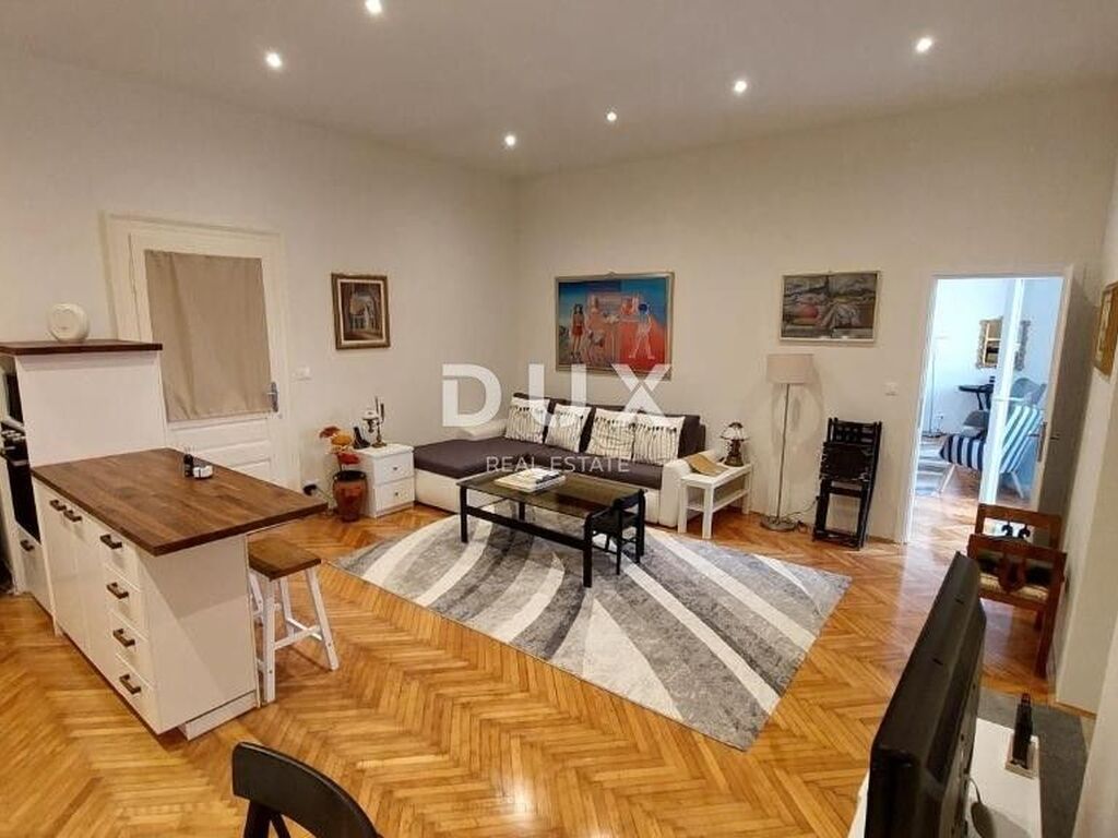 Luxury Apartment for sale in Rovinj, 970 000 €, Photo 5